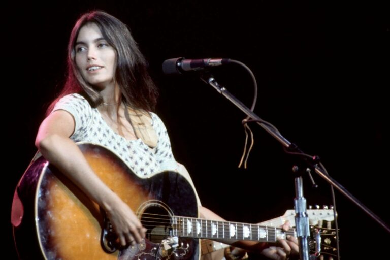 Emmylou Harris Net Worth – Country Musician of USA