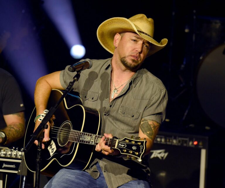 Jason Aldean Net Worth: Usa’S Country Music Icon Revealed